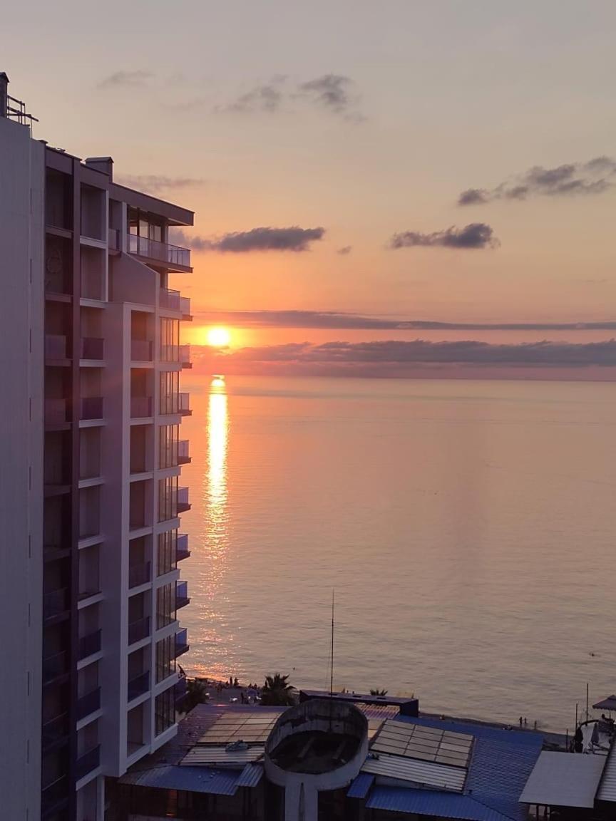 Bi Residence Sea View Luxury Batumi Ngoại thất bức ảnh